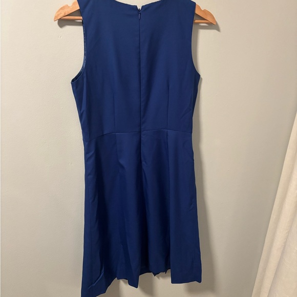 Elegant Blue Sleeveless pleated front Dress - Picture 3 of 7